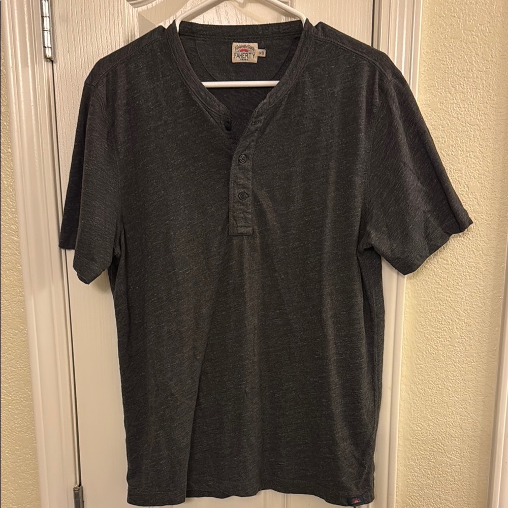 Faherty Men's charcoal Henley Shirt